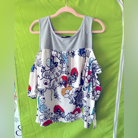 Perfect Spring Top - Picture 2 of 3